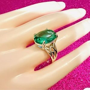 Beautiful Handmade 6 Karat Celestial Green Emerald Quartz 925